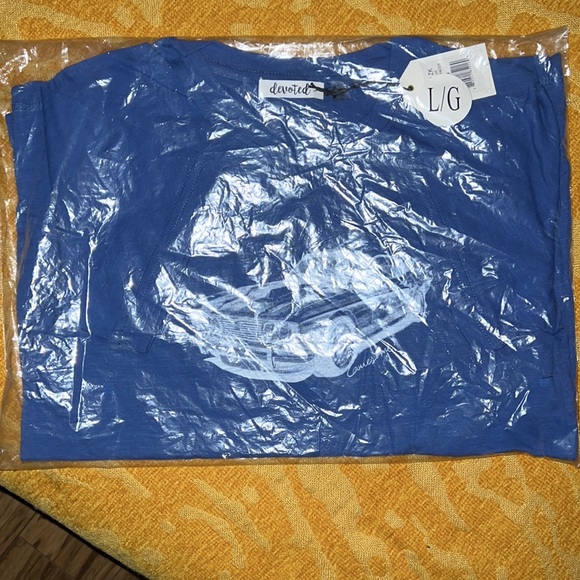 Devoted-Mustang Fastback w/ Awesome in cursive white print blue t-shirt-L NWT - Picture 4 of 4
